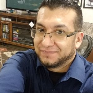 Meet your Posher, Aaron